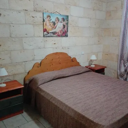 Turistici Aprile Luca アパート