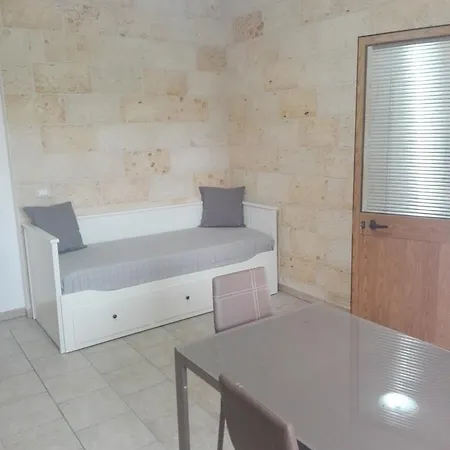 Turistici Aprile Luca アパート *